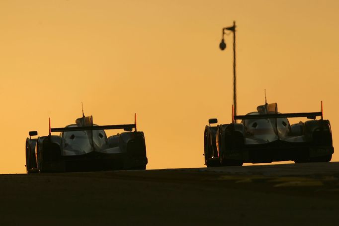 I přes řadu nehod Audi potvrdilo svoji roli hlavního favorita a uspělo s vozy Audi R18 e-tron quattro i Audi R18 ultra.