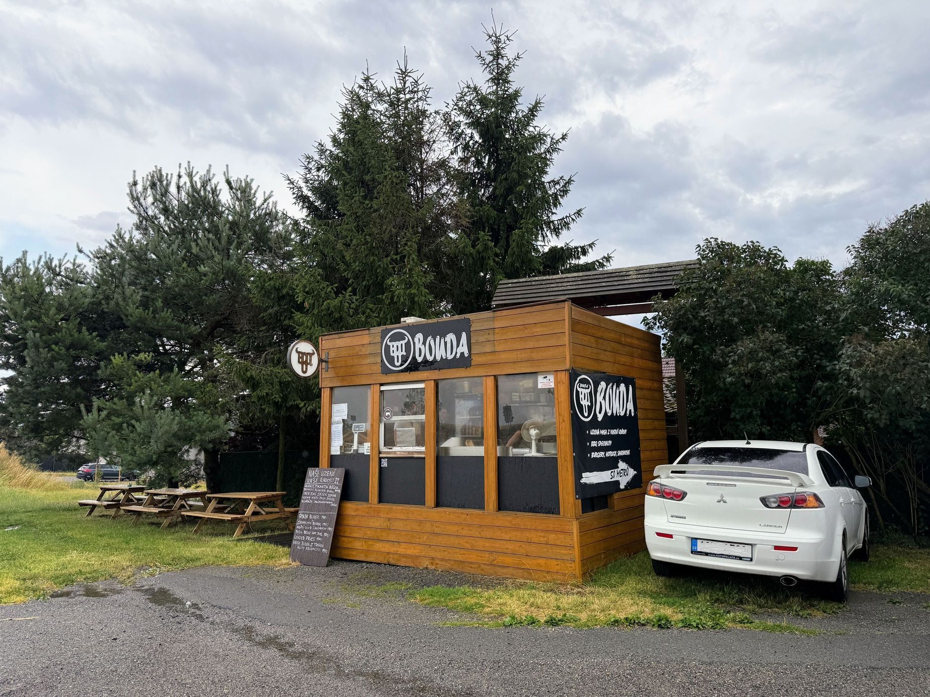 bbq bouda, bistro, bouda, jídlo, vaření, gastronomie, maso, Unhošť, Praha