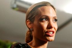 Jolie dostala Oscara za charitu, hraje Paní všeho zla
