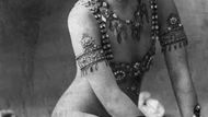 Mata Hari na snímku pořízeném pravděpodobně v roce 1906.