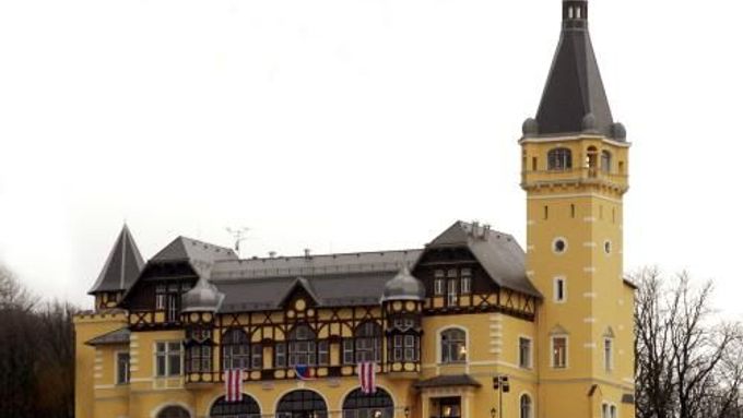 Vedle zámečku Větruše má být v budoucnu i hotel, jejímž investorem je firma Ekofin PC.