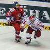 Hokej, EHT, Česko - Rusko: Roman Červenka - Michail Varnakov