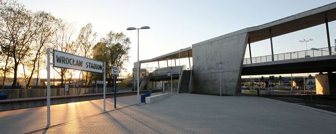 Vlaková stanice "Stadion" ve Vratislavi