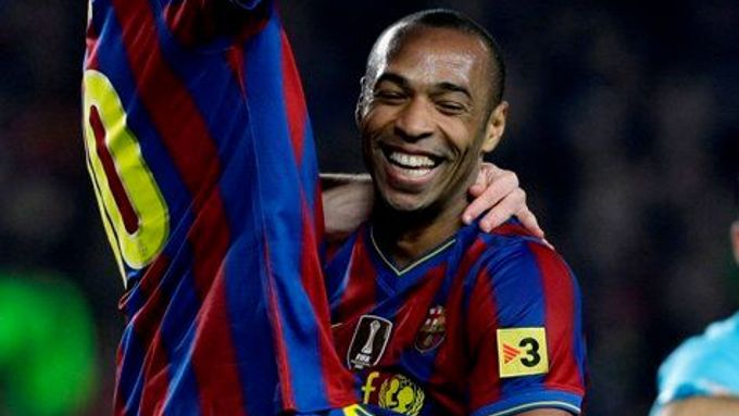 Thierry Henry příliš gólových radostí v Barceloně nezažil