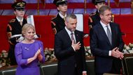 Slovensko žije v těžké době, kdy se bortí dlouhodobé jistoty, pryč je jistota míru, řekl nový slovenský prezident Peter Pellegrini v prvním projevu po své inauguraci.