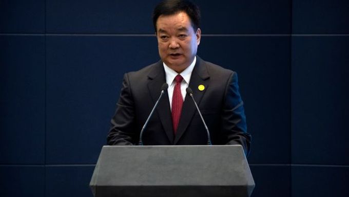 Čínský politik Wang Ťün-čeng byl jmenován do čela Tibetu. Kvůli jeho podílu na genocidě Ujgurů se mu přezdívá "řezník ze Sin-ťiangu".