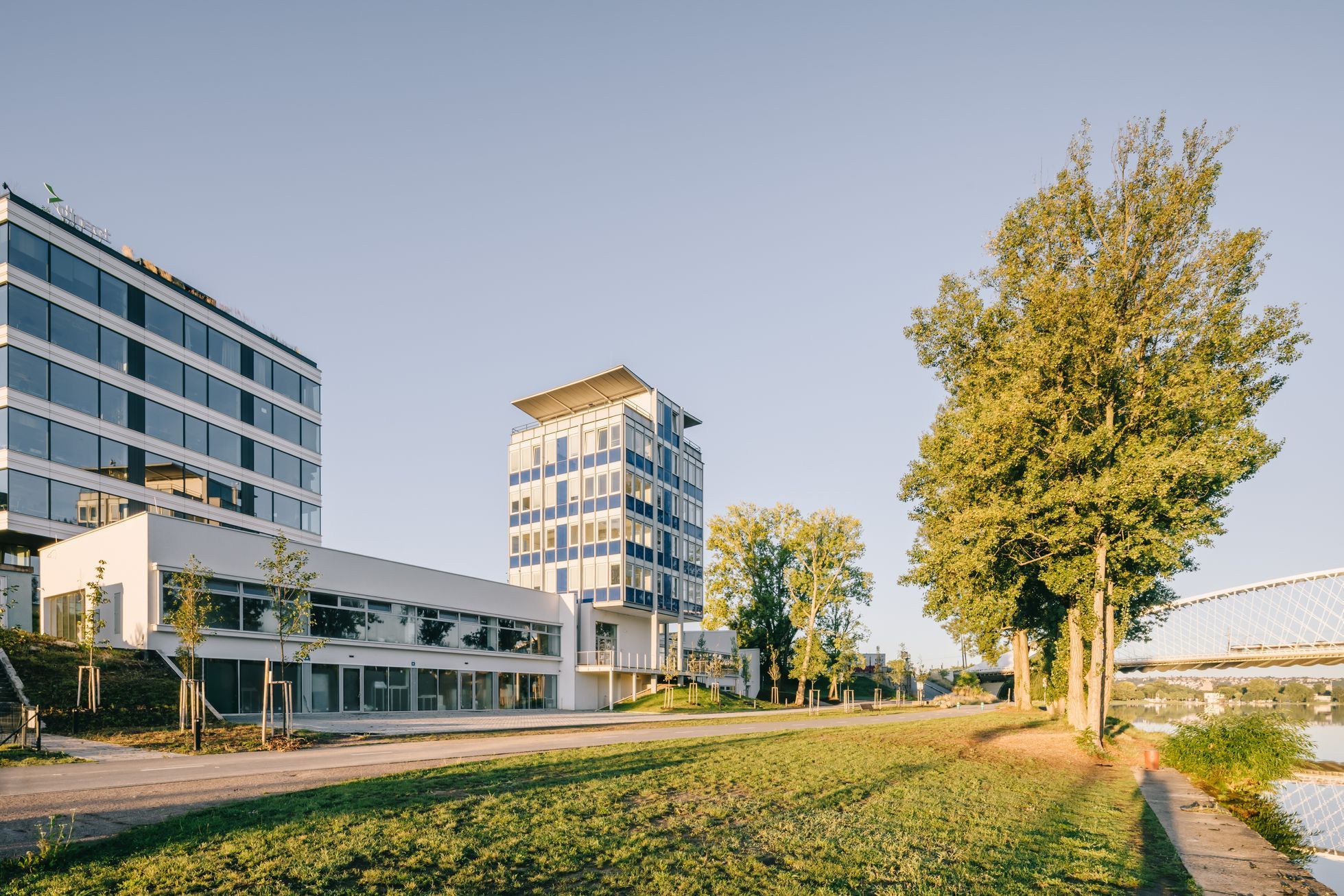 Panelárna, budova, architektura, Holešovice, Praha, ateliér, architekti