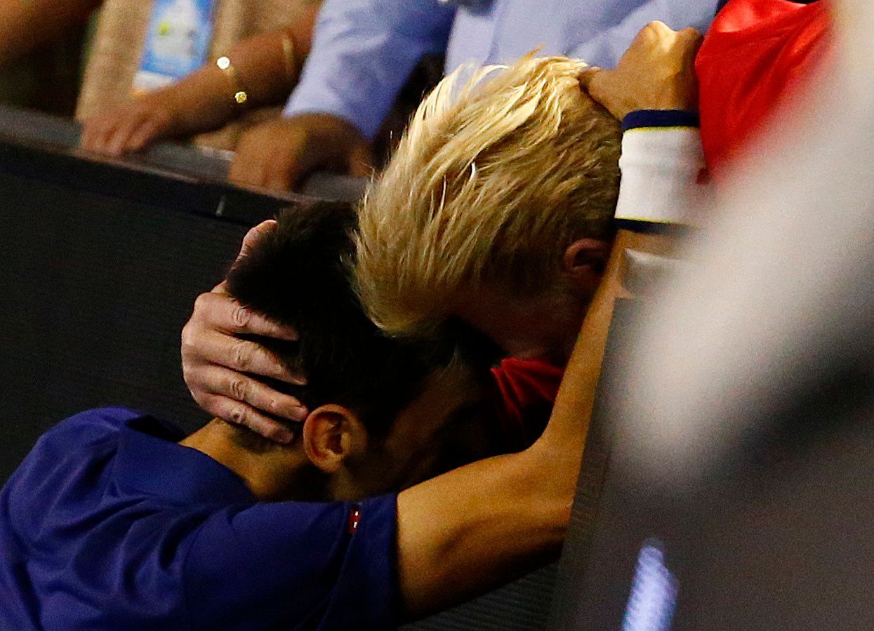 Novak Djokovič a trenér Boris Becker ve finále Australian Open 2016