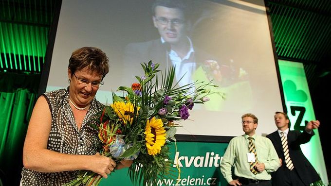 Dana Kuchtová neuspěla ani při druhé volbě - tentokrát 1. místopředsedy Strany zelených. Skončila druhá za ministrem Ondřejem Liškou.