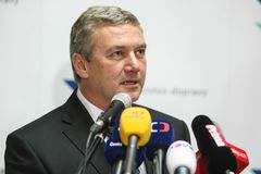 Ministr dopravy Prachař odvolal z funkce ředitele ŘSD