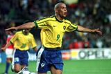 Na svém druhém mistrovství světa ve Francii 1998 už patřil Ronaldo v jednadvaceti letech mezi tahouny svého týmu a na turnaji nastřílel čtyři branky. Útočník Interu Milán ale den před finálovým zápasem proti Francii zkolaboval a jeho záhadné zdravotní problémy se promítly i do jeho finálového výkonu. S Brazílii skončil v roce 1998 těsně pod vrcholem.