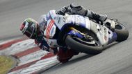 Je sudý rok, takže podle nepsané tradice by se měl mistrem světa stát Jorge Lorenzo. Druhý tovární pilot Yamahy zatím v MotoGP vítězí ob rok (2010 a 2012).