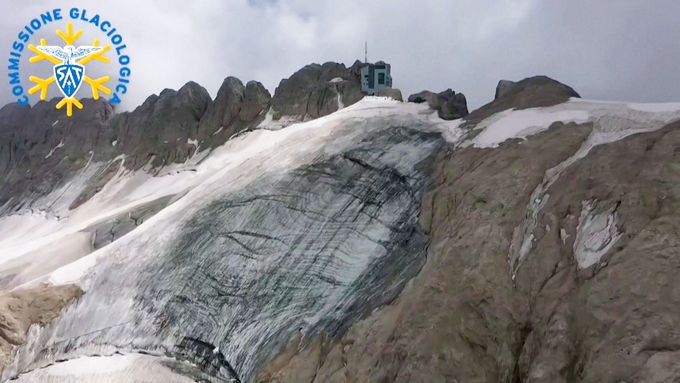 "Odtával." Horolezci zveřejnili detailní záběry pořízené den před tragickým zřícením ledovce.