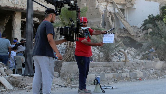 Natáčení ve městě Hadžár Asvád v Sýrii.