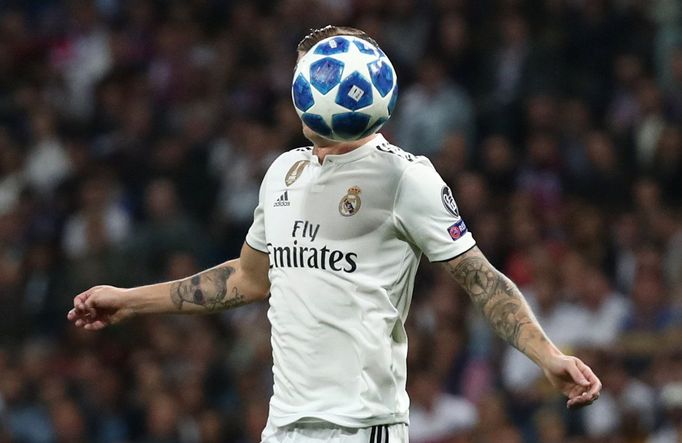 Toni Kroos v zápase Ligy mistrů Real Madrid - Viktoria Plzeň.