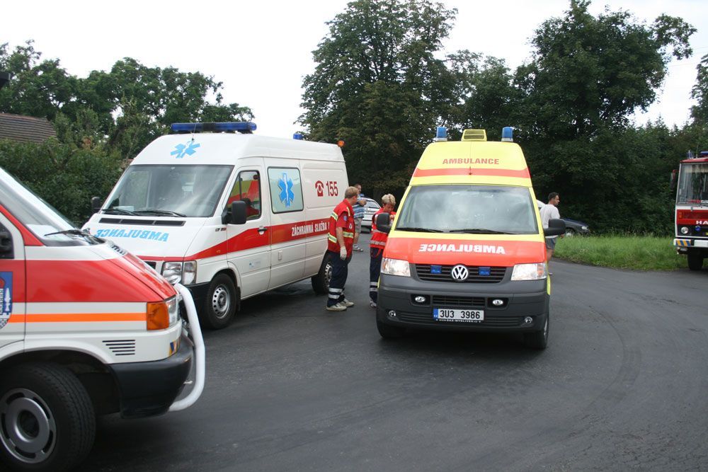 Srážka auta s vlakem v Břvanech