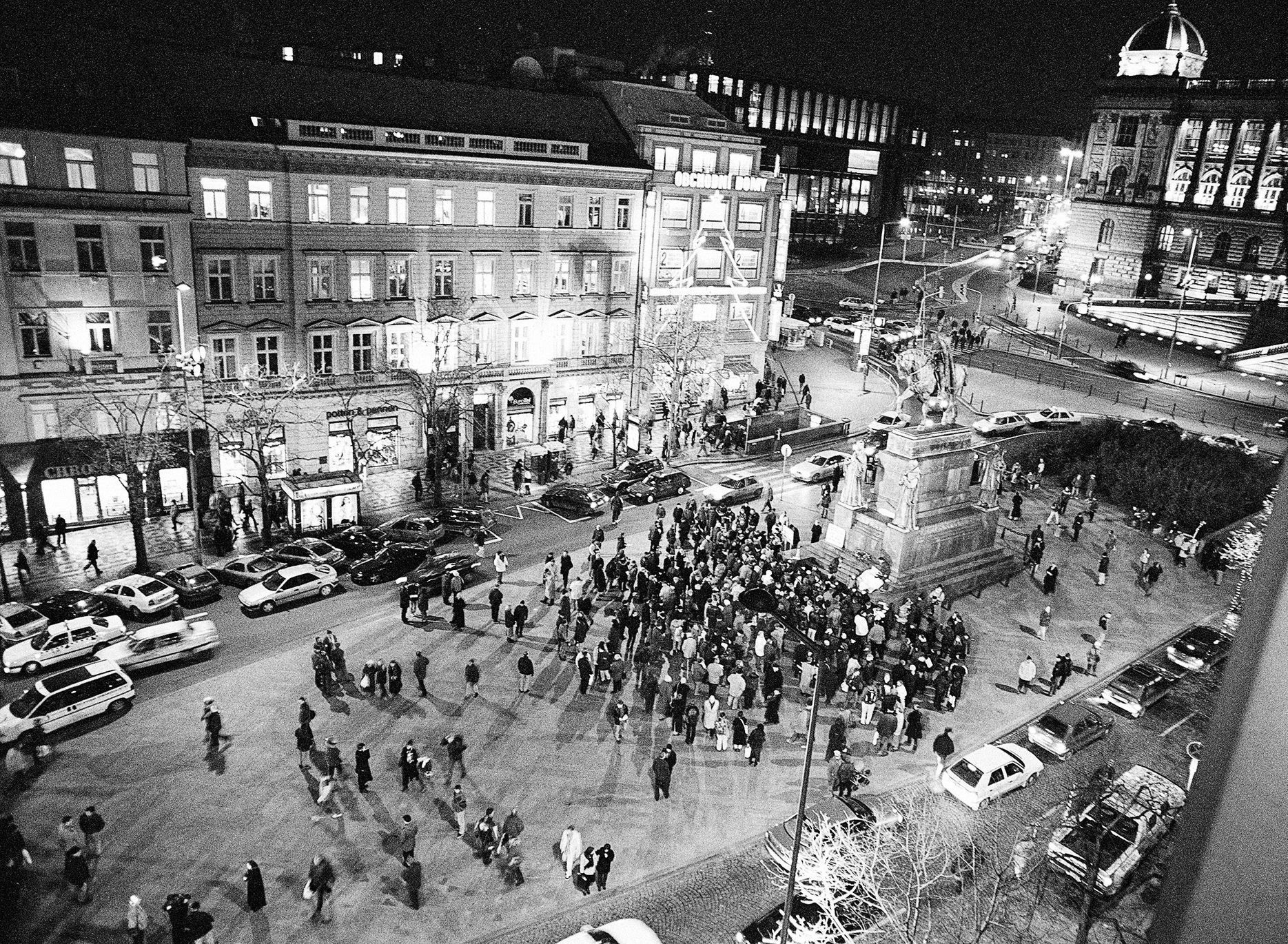 Jednorázové užití / Fotogalerie / Tak vypadala krize v České televizi před 20 lety