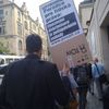 Demonstrace proti Romanu Jochovi