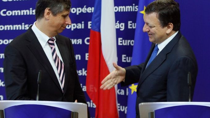 José Manuel Barroso a český premiér Jan Fischer po schůzce v Bruselu