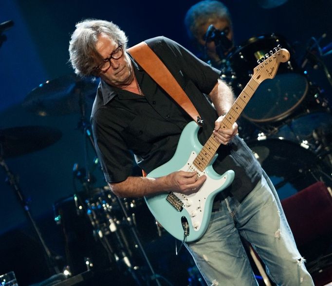 Eric Clapton 19. 6. O2 Arena  Ostřílený bard, který je na hudební scéně už neuvěřitelných padesát let. Pro letošní rok oznámil jen několik málo koncertů, Praha je naštěstí mezi nimi. Zahraje hity Tears In Heaven, Layla nebo Cocaine? Přijdte se přesvědčit.