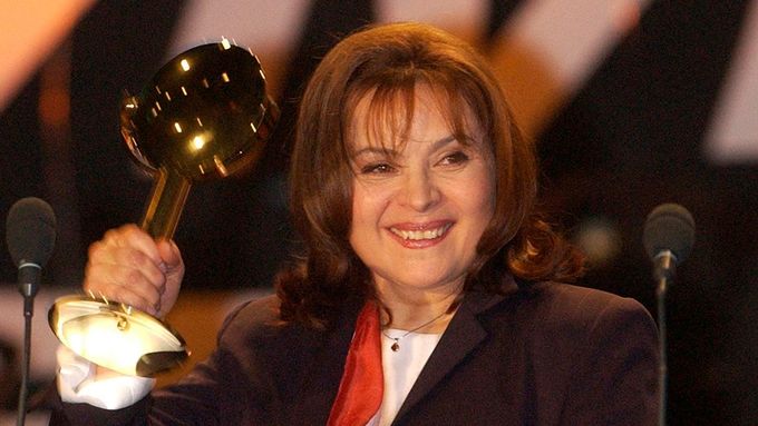 Herečka Libuše Šafránková zemřela dva dny po svých 68. narozeninách. Na snímku je v roce 2004, kdy vyhrála anketu TýTý.