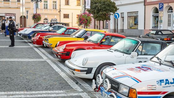 Motoristický svátek promění ulice v automobilový ráj. Blíží se Speed Festival