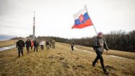 Myšlenka setkávání Čechů a Slováků na Velké Javořině vznikla v roce 1992 jako symbolické vyjádření nesouhlasu s rozdělením země.