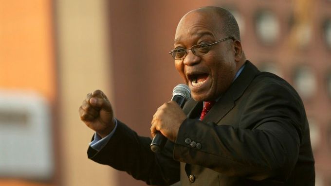 Jacob Zuma dokáže strhnout davy svým charismatickým projevem. Jihoafrická republika, konec roku 2007