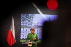 Merkelová řekla míň, než měla. Němci ji nepochválí