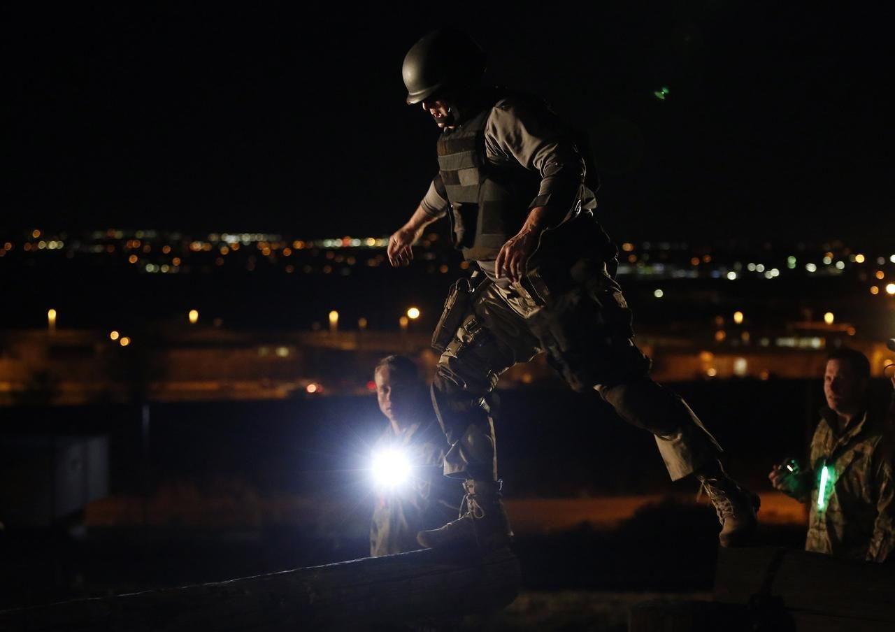 Fotogalerie: Trénink SWAT