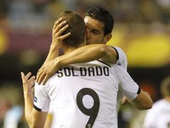 Roberto Soldado dnes vstřelil stejně jako Salvio z Atlétika Madrid dvě branky. 