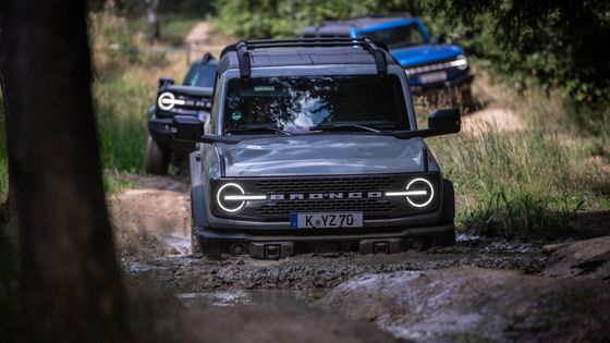 Vše, co potřebujete vědět o americké kostce. Ford Bronco vypadá i jezdí jako tank