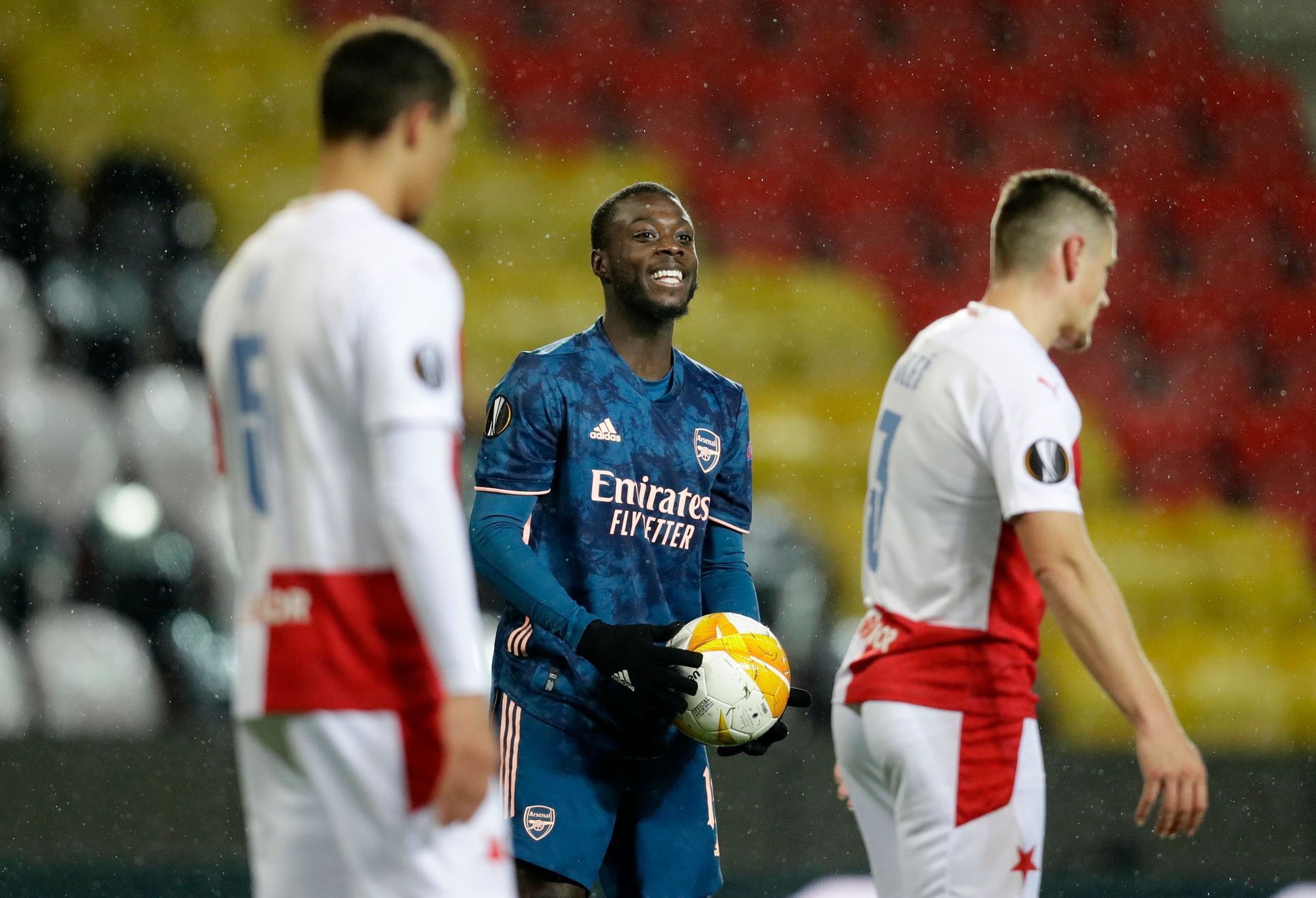Nicolas Pépé slaví gól v odvetě čtvrtfinále Evropské ligy Slavia - Arsenal