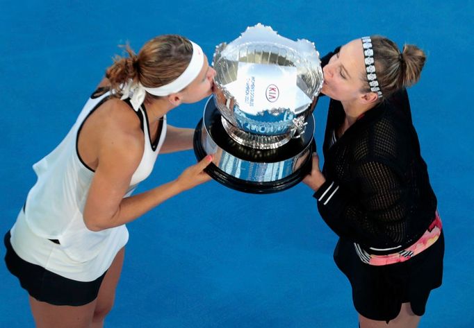 Australian Open 2017, finále čtyřhry Ž: Lucie Šafářová a Bethanie Mattek-Sandsová