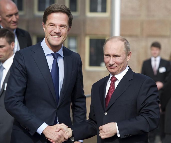 Vladimir Putin a nizozemský premiér Mark Rutte.