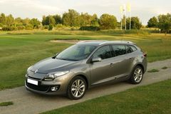 Průšvihy s emisemi mají dalšího podezřelého, ve Francii se začal vyšetřovat také Renault