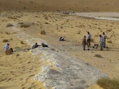 Archeologové v poušti An-Nafúd.