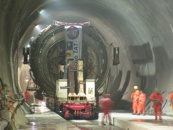 Nejdelší tunel světa - Švýcarsko