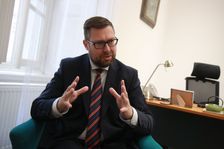 Kvalita školy stojí a padá s ředitelem. Ale bez podpory to nejde, říká náměstek Nantl