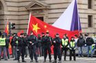 Zfackovali mě, tvrdí student, který kritizoval policisty za návštěvu čínského prezidenta