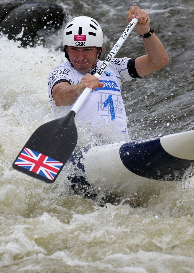 Vodní slalomář David Florence z Velké Británie na Světovém poháru 2012 v pražské Tróji.