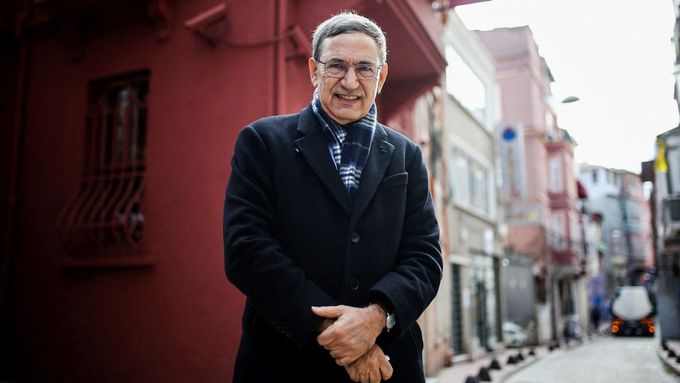 Spisovatel Orhan Pamuk na fotografii z roku 2020.