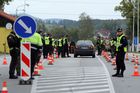 Hranice v Maďarsku bude střežit 50 českých policistů, rozhodla vláda