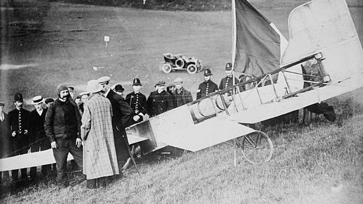Neohrabaná kachna, která spadne. Blériot umlčel kritiky a přeletěl Lamanšský průliv