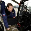 Dmitrij Medveděv jako pilot bombardéru