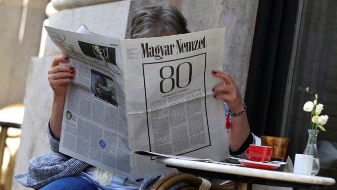 Nejvýznamnější opoziční maďarský deník Magyar Nemzet přestal vycházet po 80 letech jen několik dní po volebním vítězství Viktora Orbána.