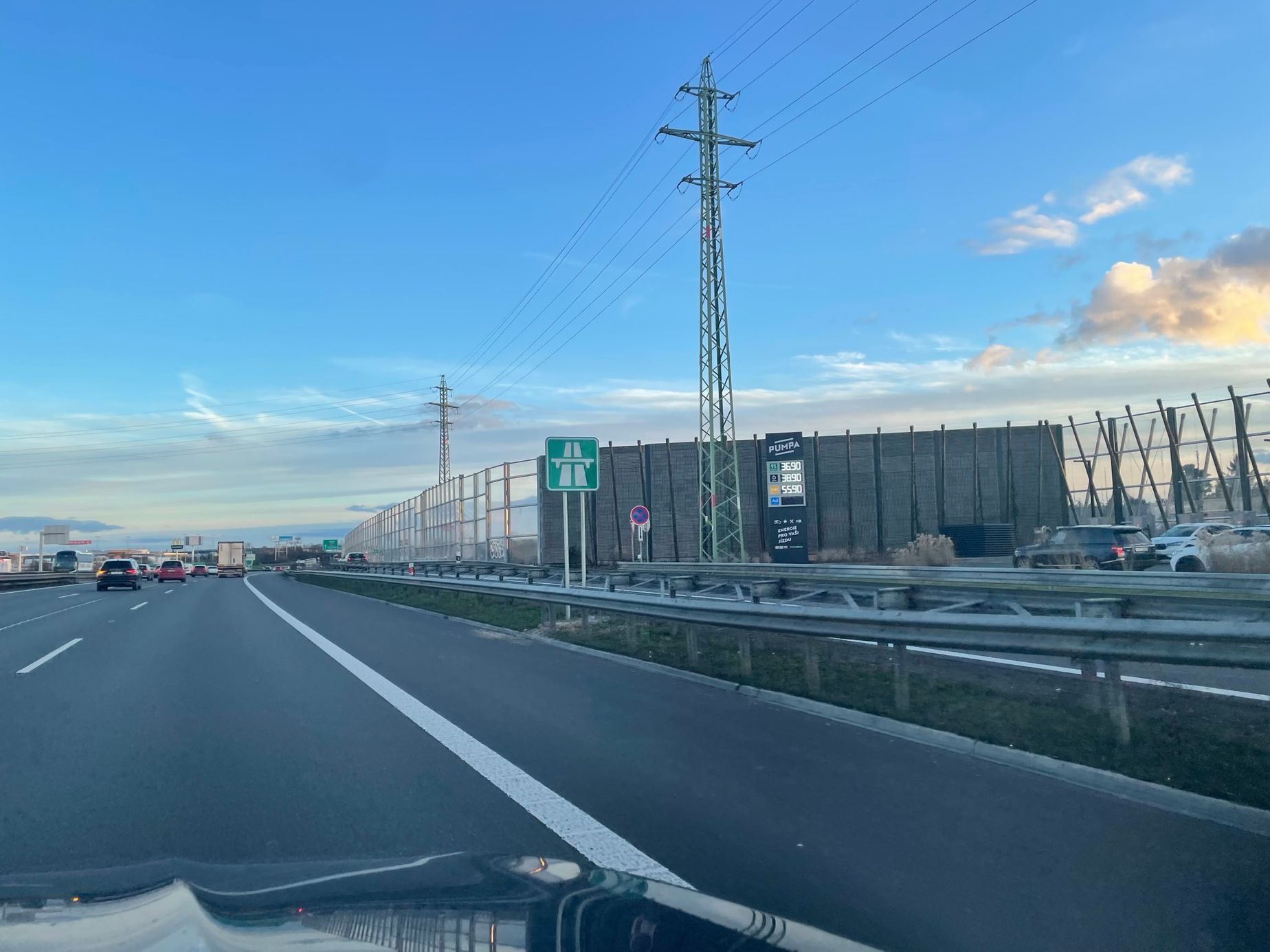 Dálnice D1, Průhonice, úsek nově bez placení, silnice pro motorová vozidla