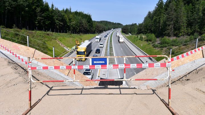 Silniční síť v Česku je v zoufalém stavu. Zaostáváme za Maďary i Poláky, říká expert; Zdroj foto: ČTK