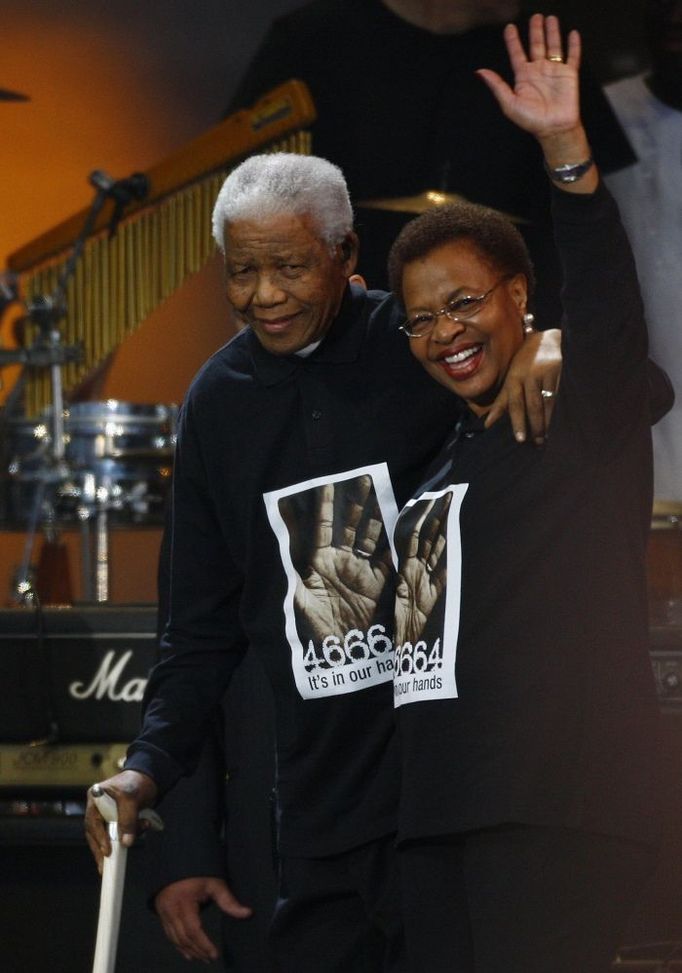 Mandela a jeho manželka Graca Machel.