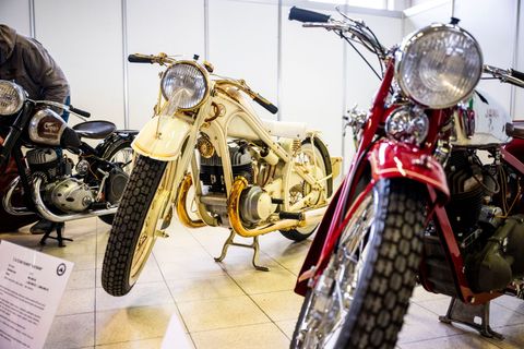 Aukce a burza Retro Garáž listopad 2025